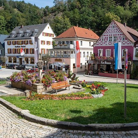 Ferien Und Monteurwohnung バート・ベルネック・イム・フィヒテルゲビルゲ エクステリア 写真